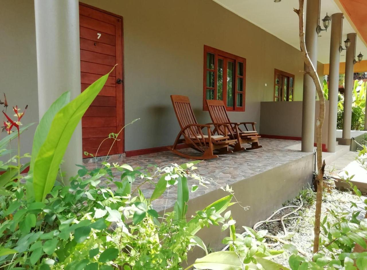 Lanta Wanida Resort Koh Lanta Exterior photo